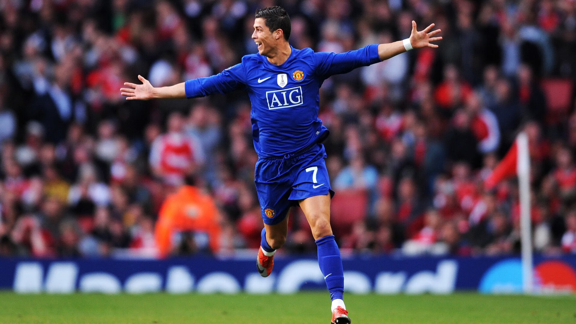 开云体育app-周末体坛风云,三分火、Ming高分、姆巴佩闪耀、北京首钢强势回暖