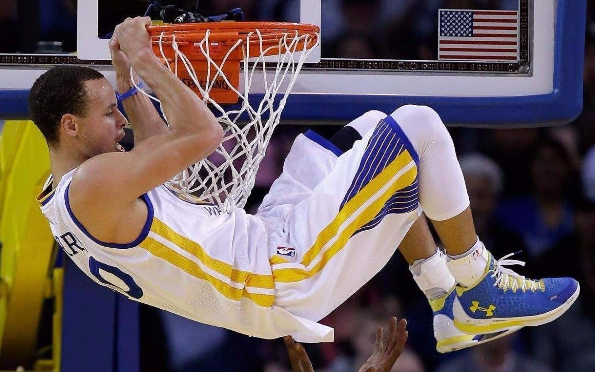 开云官网-足篮大乱炖，尤文盯NBA，广厦备季后赛，拉齐奥已瞄向欧超杯